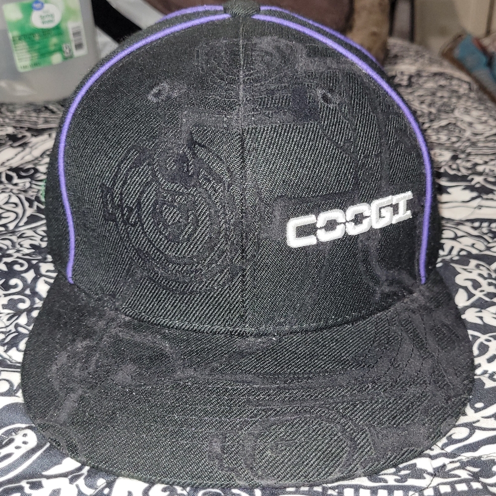 Coogi hat 7 3/4